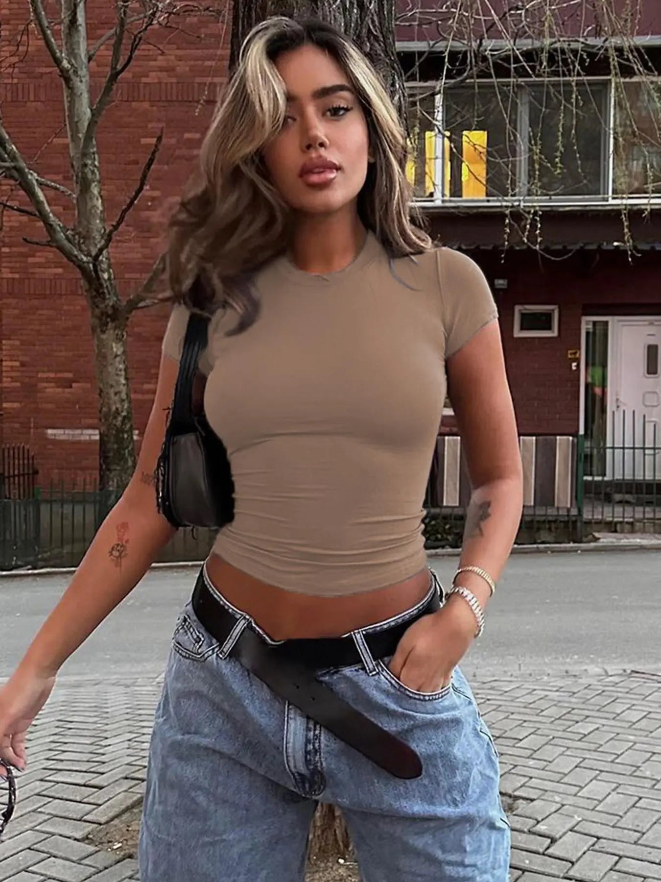 Women'S Basic Short Sleeve Crew Neck T-Shirt, Casual Solid Slim-Fit Tee for Summer Daily Wear, Women Teen Girls Clothes, round Neck, Womenswear